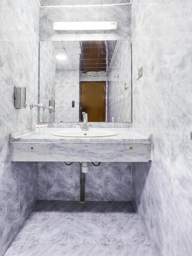 Oyo 339 Vienna Hotel Dubai Bagian luar foto
